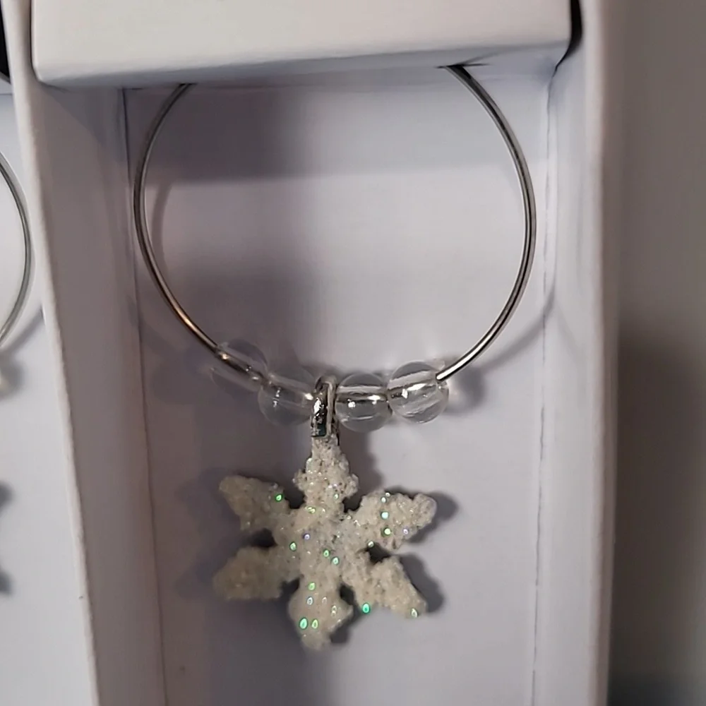 ASHLEY NICOLE WINE GLASS CHARMS